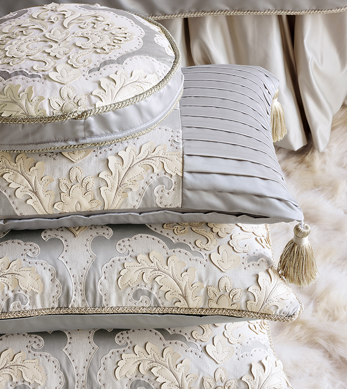 Jupe De Lit Queen Eastern Accents - Ivoire Plissée Box Pleat - Lin 100% USA