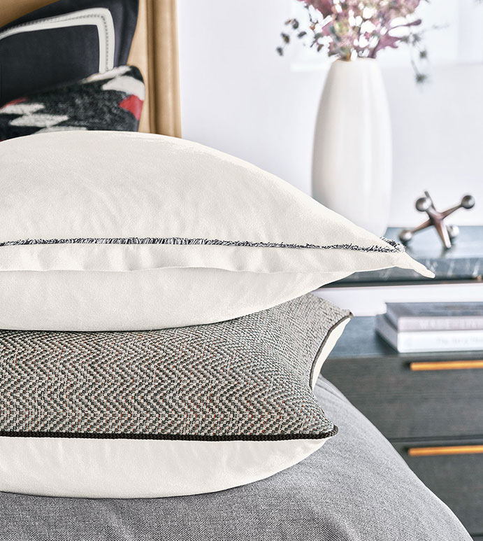 Jupe De Lit Queen Eastern Accents - Ivoire Plissée Box Pleat - Lin 100% USA