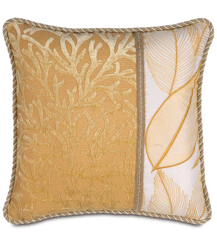 Augustine Gold With Collier