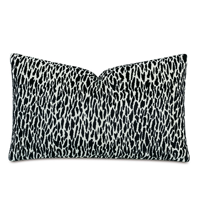 Earl Woven Decorative Pillow In Onyx