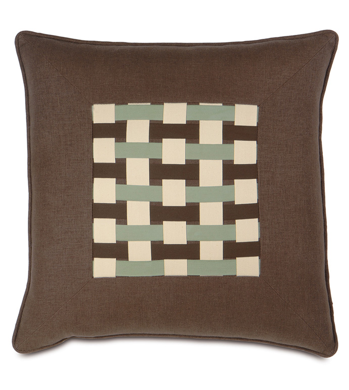 Leon Chestnut With Ribbons