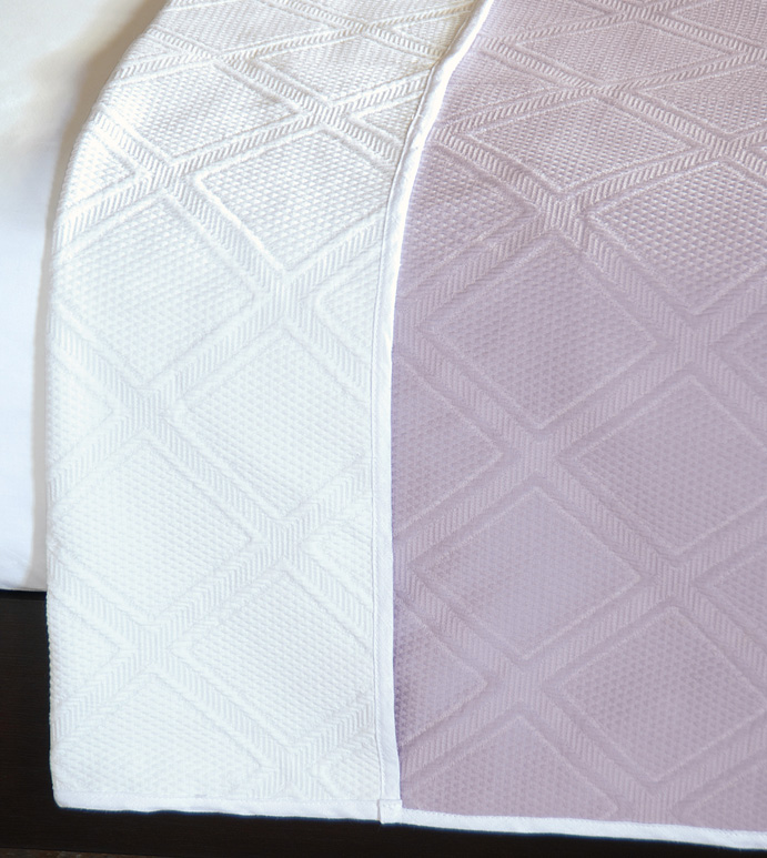 Plymouth Lilac/White Coverlet