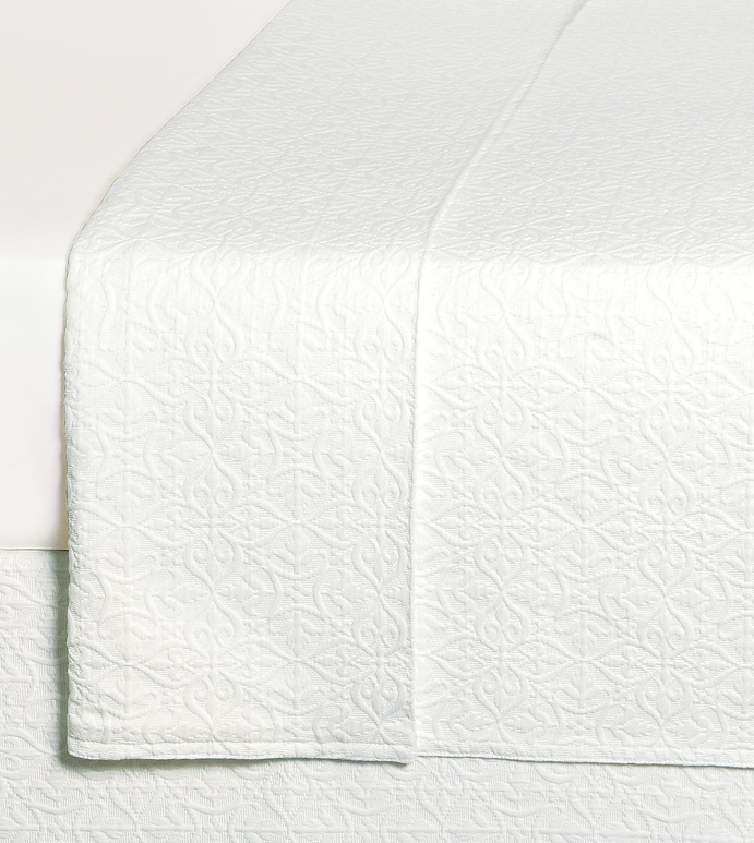 Mea White Coverlet