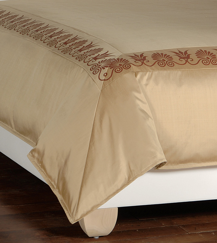 Anthemion Gold/Shiraz Duvet Cover
