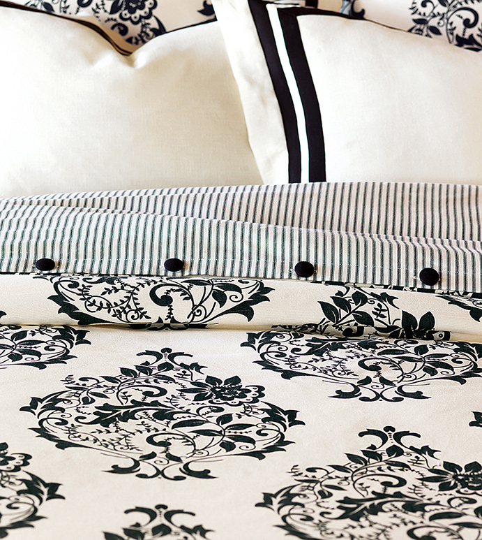 Evelyn Duvet Cover