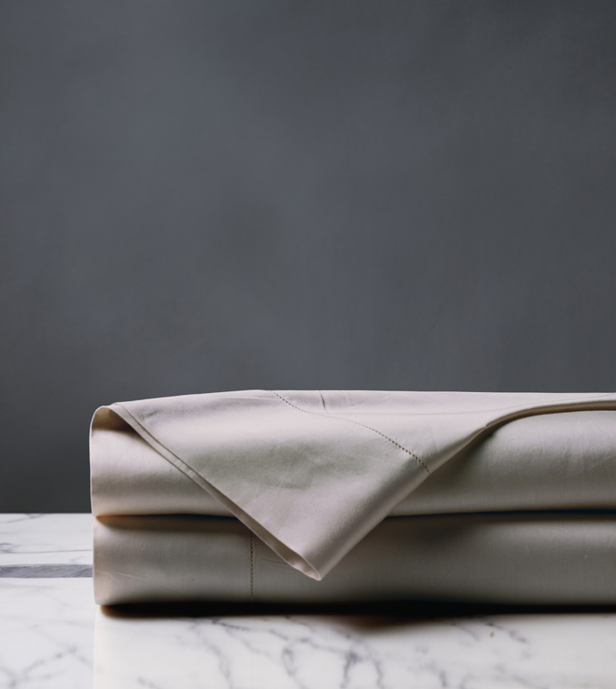 Deluca Sateen Flat Sheet in Fawn