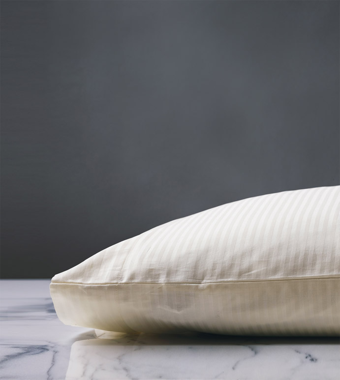 Emilio Jacquard Stripe Pillowcases in Ivory