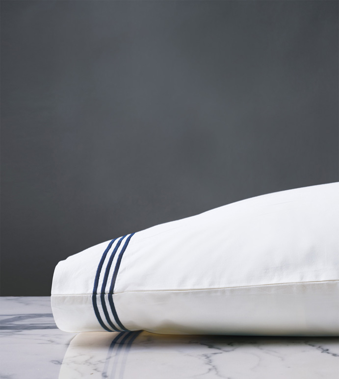 Tessa Satin Stitch Pillowcase in White/Navy