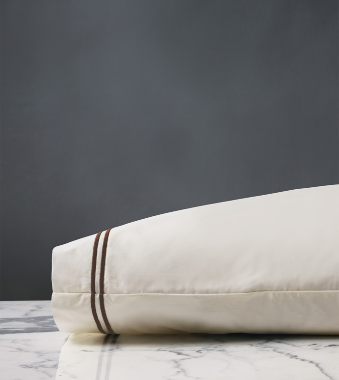 Enzo Ivory/Brown Pillowcase
