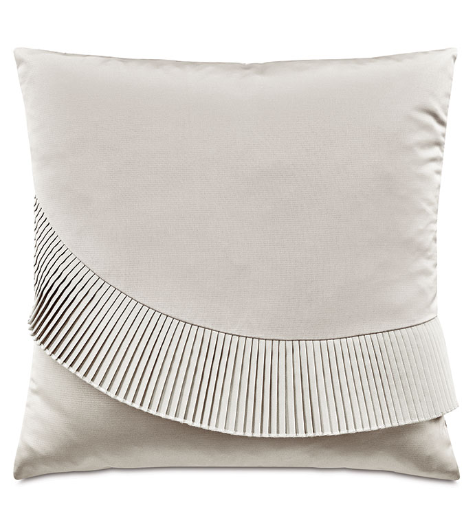 ROMILLY PLEATED APPLIQUE DECORATIVE PILLOW