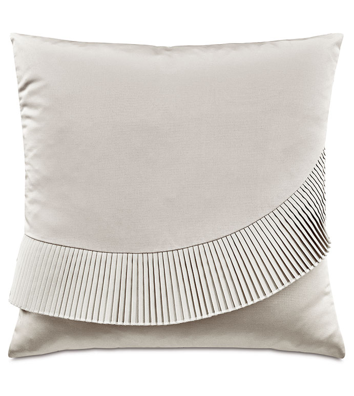 ROMILLY PLEATED APPLIQUE DECORATIVE PILLOW