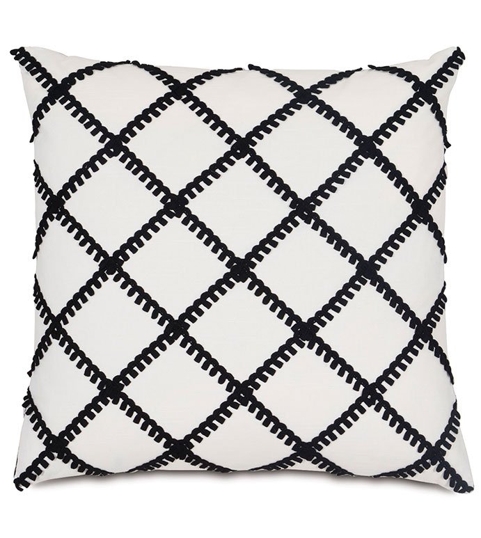 Baldwin White With Trellis (Reversible)