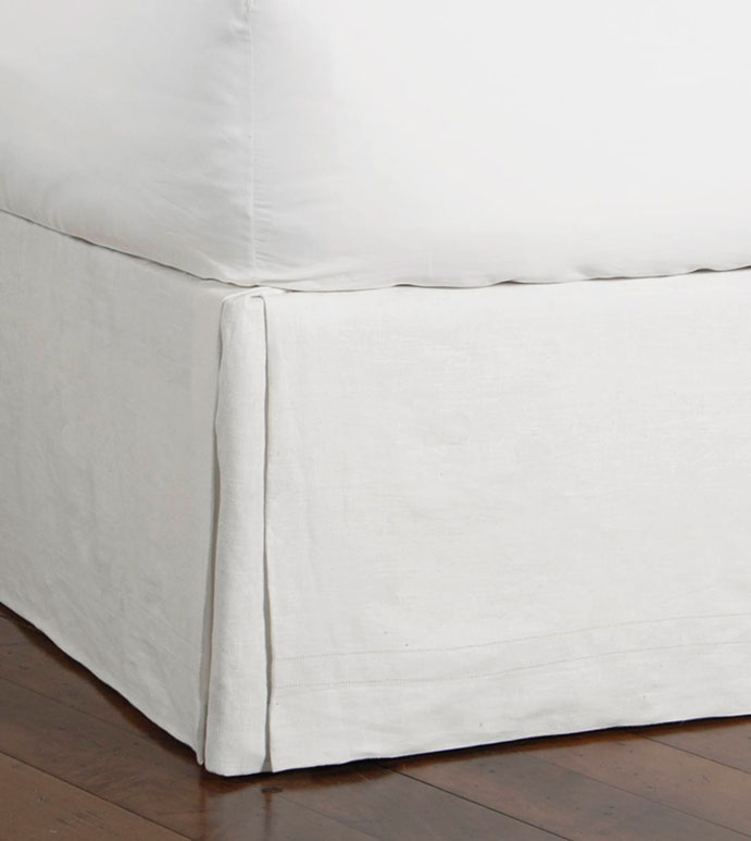 Breeze White Skirt