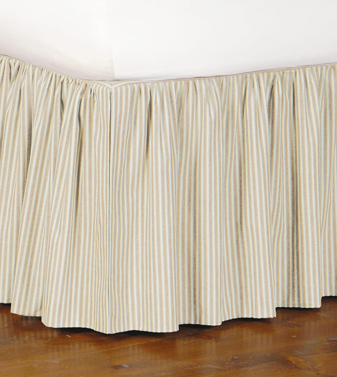 Heirloom Vanilla Skirt Ruffled