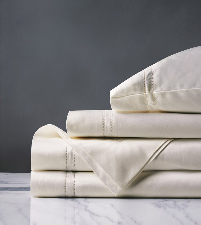 Lusso Sateen Sheet Set in Ivory