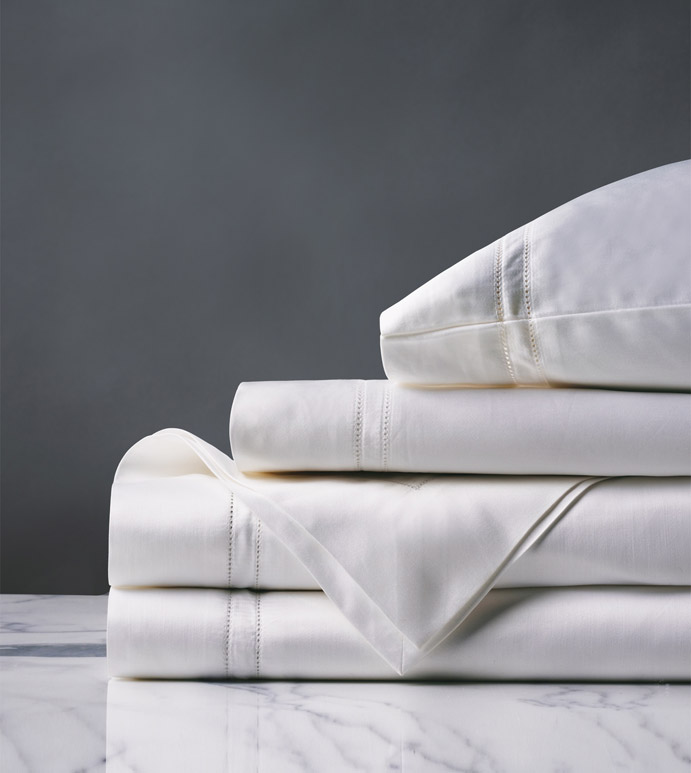 Lusso Sateen Sheet Set in White