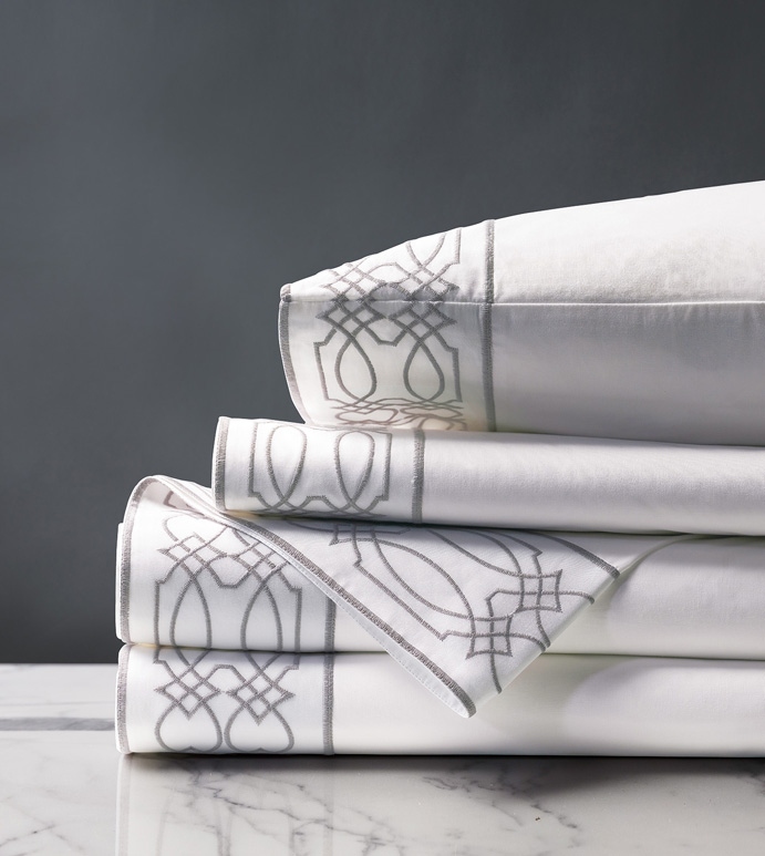 Nicola Embroidered Border Sheet Set in Gray