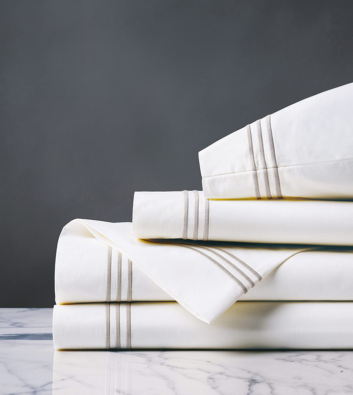 Tessa White/Creme Sheet Set