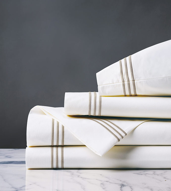 Tessa Satin Stitch Sheet Set in White/Sable