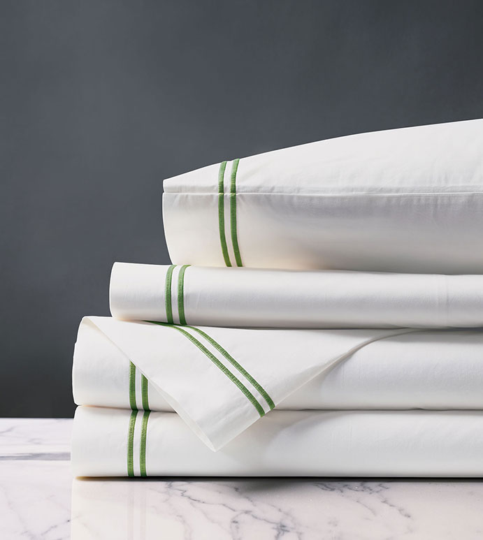 Enzo Satin Stitch Sheet Set in Emerald