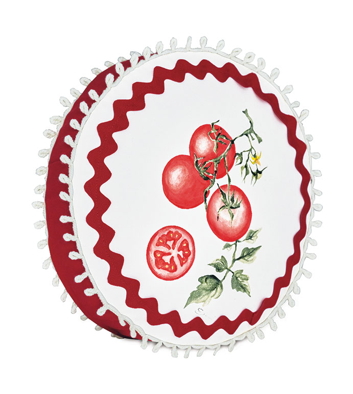 VINE TOMATOES DECORATIVE PILLOW
