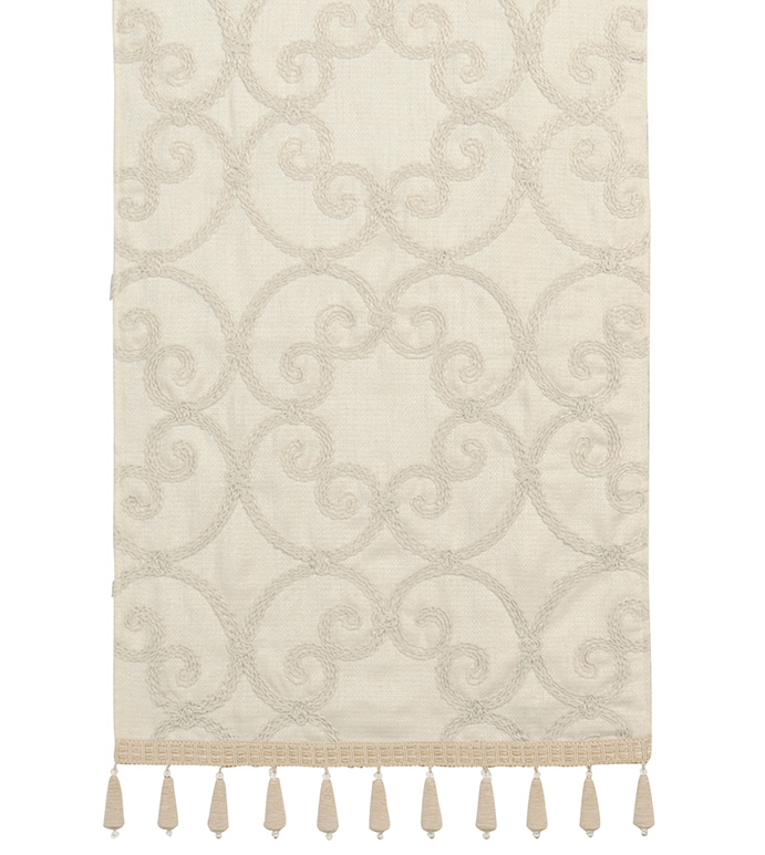 Desiree Pearl Runner