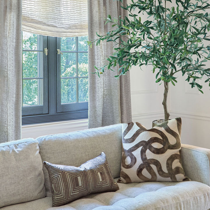 Athena (Dots) luxury bedding collection