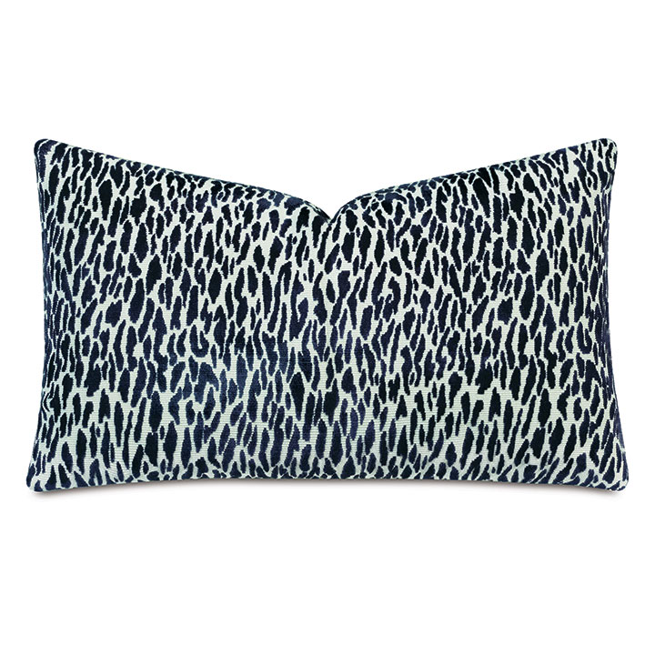 Earl Woven Decorative Pillow In Indigo