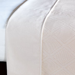 Plymouth/Komodo Coverlet