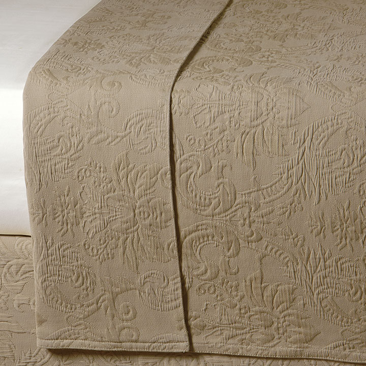 Sandrine Maple Coverlet