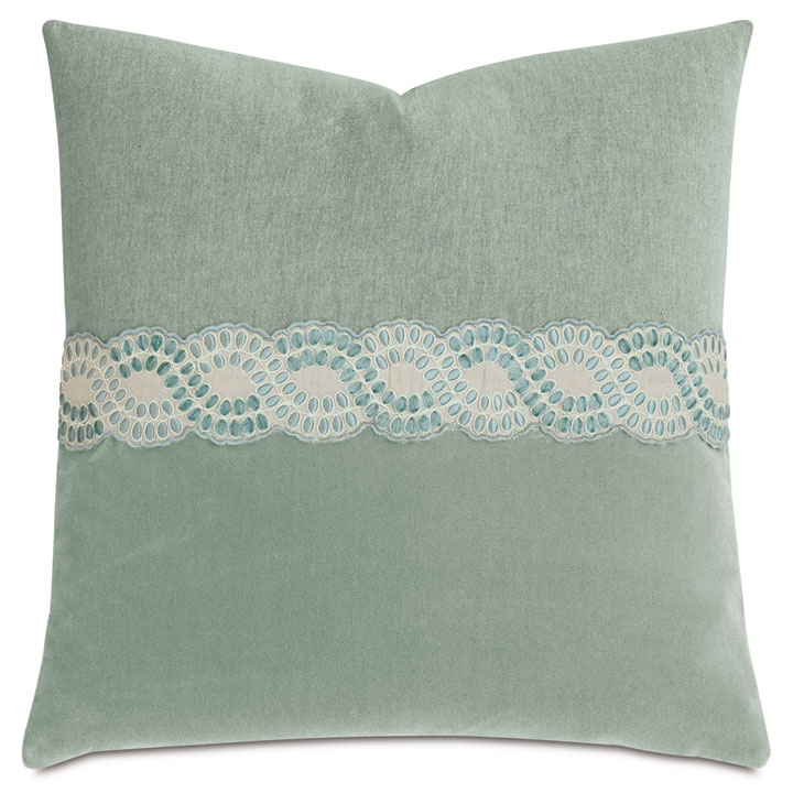 SHELDON BOTANICAL DECORATIVE PILLOW IN MIST