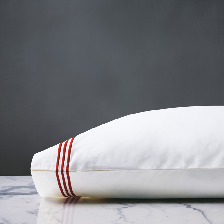 Tessa Satin Stitch Pillowcase in White/Scarlet