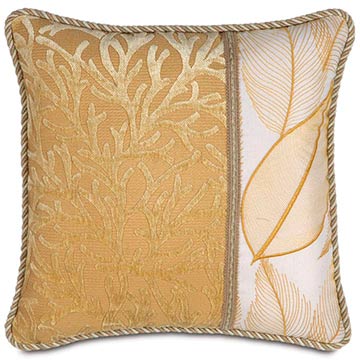 Augustine Gold With Collier