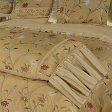 Gabrielle Grand Pillow