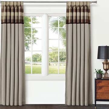 HIGHLAND PIECED CURTAIN PANEL