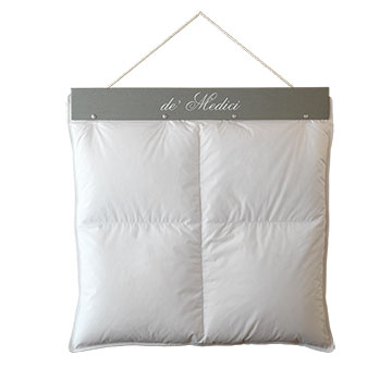 Libretto Prestige Down Hanging Sample