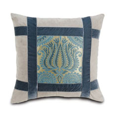 Isla Bordered With Russell Spa Pillow