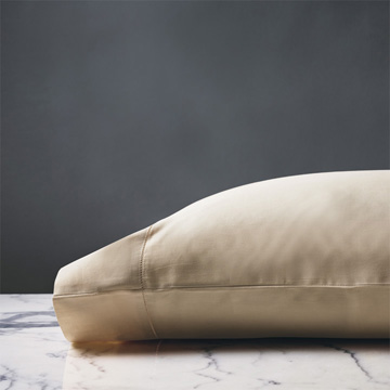 Deluca Sateen Pillowcase in Almond