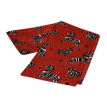 Tannenbaum Zebra Table Runner In Cherry