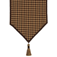 Mansfield Acorn Runner