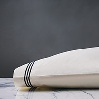 Tessa Satin Stitch Pillowcase in Ivory/Black