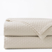 Tegan Matelasse Coverlet In Ivory