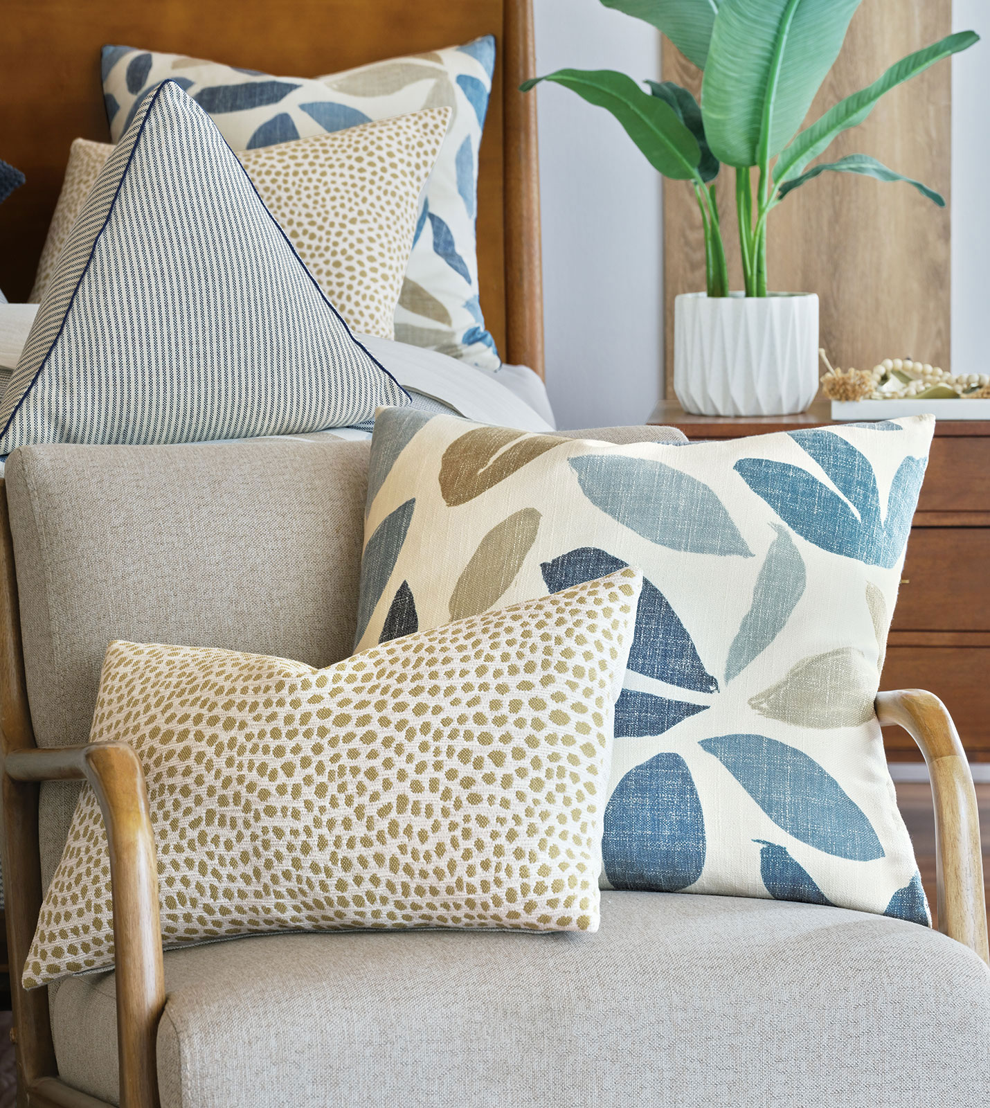 Mira Woven Decorative Pillow - 13x22 | Eastern Accents
